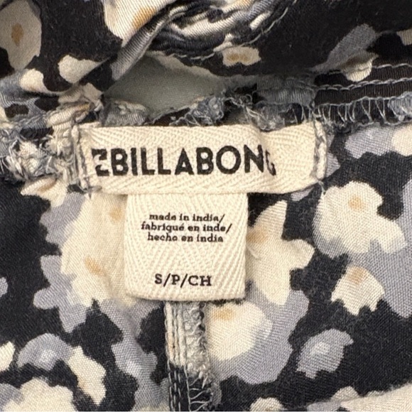Billabong Monochrome Floral Jumpsuit - Picture 4 of 4